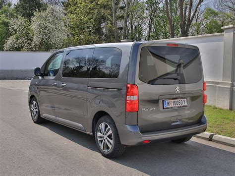 Peugeot Traveller L Bluehdi Test