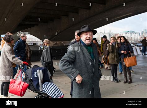 George galloway wife hi-res stock photography and images - Alamy