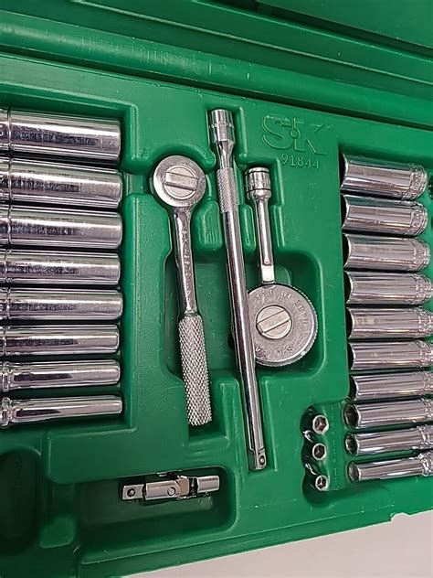 SK 91844 1 4 44 Pcs 6 Pt Std Deep Metric SAE Socket Set Old SK