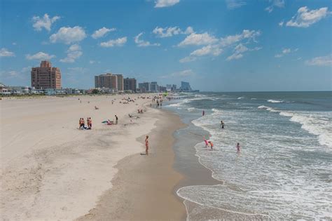 people on the beach in ventnor nj