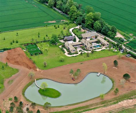 The Beckhams' Cotswold estate – and David's beekeeping habit | Homes ...