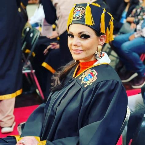 Carmen Campuzano Recibe Doctorado Honoris Causa Por Su Trayectoria Y