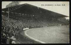 Le Stade olympique Une Tribune à Colombes