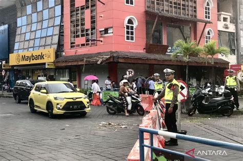 Sejumlah Ruas Jalan Ditutup Jelang Malam Tahun Baru Di Kuta Dan Gwk