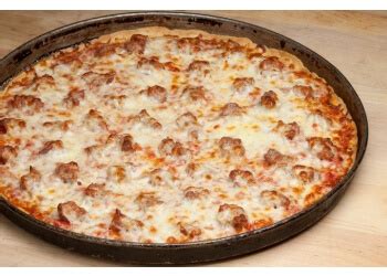 3 Best Pizza Places in Naperville, IL - Expert Recommendations