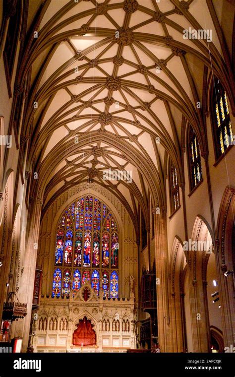 Trinity Church interior. New York City Stock Photo - Alamy