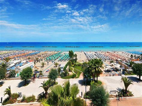 Prenota Le Spiagge A Porto D Ascoli Beacharound