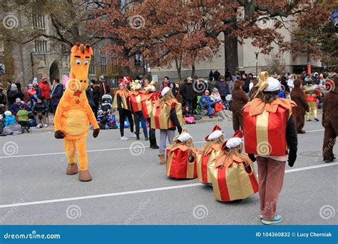 Christmas Parade in Toronto Editorial Photography - Image of tree ...