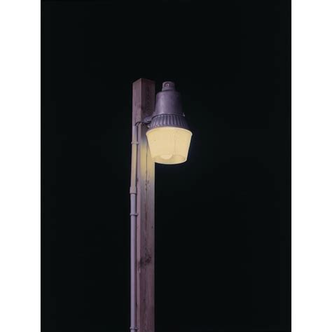 Utilitech Gray Hardwired High Pressure Sodium Outdoor Dusk To Dawn Area