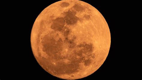 Strawberry Moon Full Moon Rises At Famous Sites Over The World Bbc