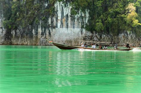 Travel by boat in Thailand 16738036 Stock Photo at Vecteezy