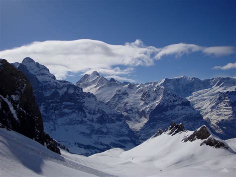 Wetterhorn Lauteraarhorn Schreckhorn Kanton Bern S Flickr