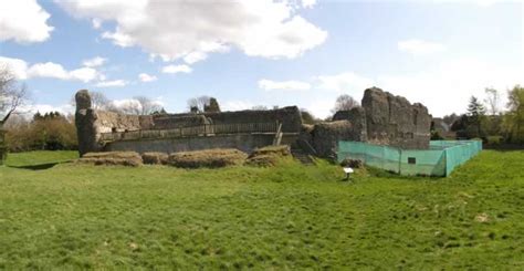 Eynsford Castle Picture 2 Ainsford Farningham Sevenoaks Kent England ...