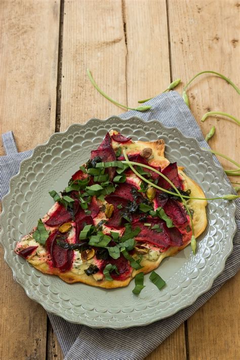 Rote Bete Flammkuchen mit Bärlauch breifreibaby