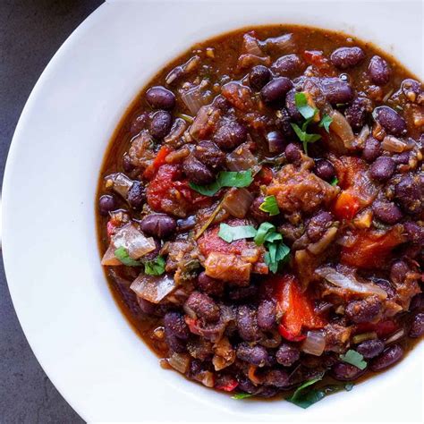 Cazuela de frijoles colorados receta chili Nómadas Gourmet