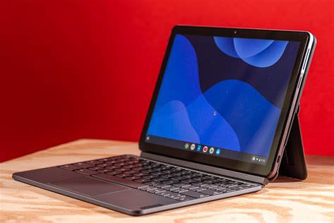 Lenovo Chromebook Duet vs. 10.2-inch iPad: Which hybrid is best? | Mashable