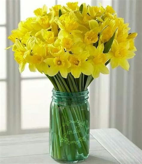 Pin By La Figlia Dei Fiori On Fiori In Vaso Flower Vase Arrangements