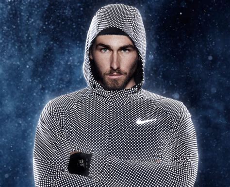 Nike Shield Flash Max Reflective Running Jacket Freshness Mag Mens Running Gear Winter