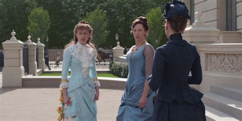 12 Best Dresses From The Gilded Age Ranked