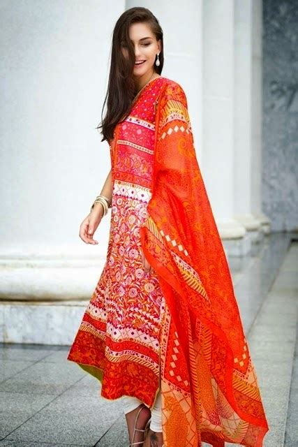 Long frocks | Pakistani Dresses | Mehndi Designs