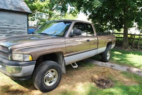 Purchase Used 2001 Dodge Ram 2500 Cummins Turbo Diesel 4x4 X Cab Long