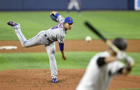 Mets Pitcher Kodai Senga Triumphs in MLB Debut | JAPAN Forward