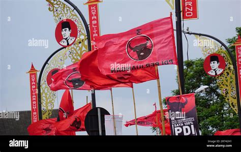 PDI Perjuangan flag with a sky background Stock Photo - Alamy