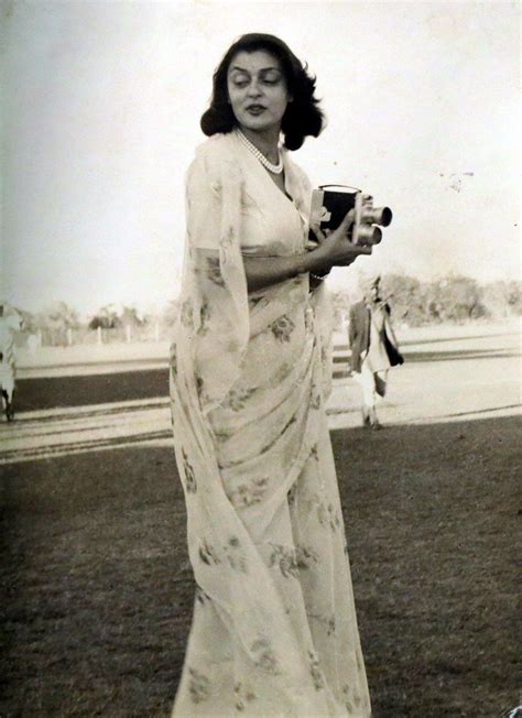 28 Vintage Pictures Of Rajmata Gayatri Devi