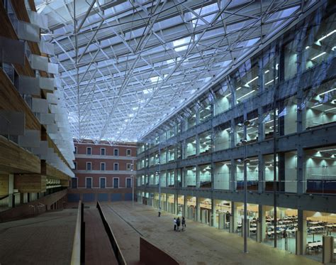 Roger De Lluria Building University Pompeu Fabra Barcelona The