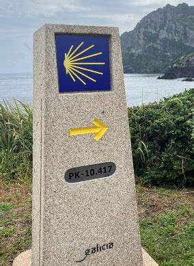 Un mojón del Camino de Santiago estrecha lazos entre Galicia y Corea