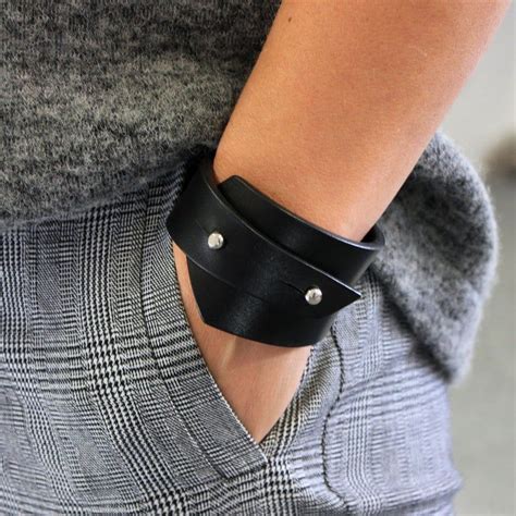 Leder Manschette Armband Lederarmband Breites Armband Etsy Leather