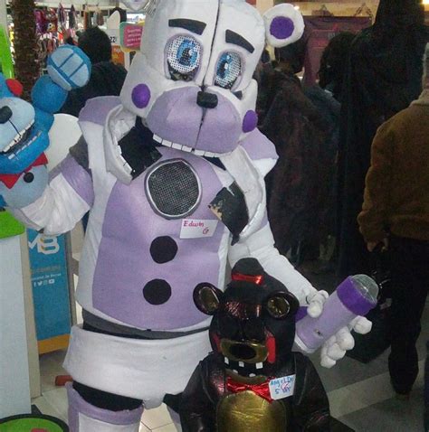 Funtime Freddy Cosplay with Toy Freddy Jr. : fivenightsatfreddys