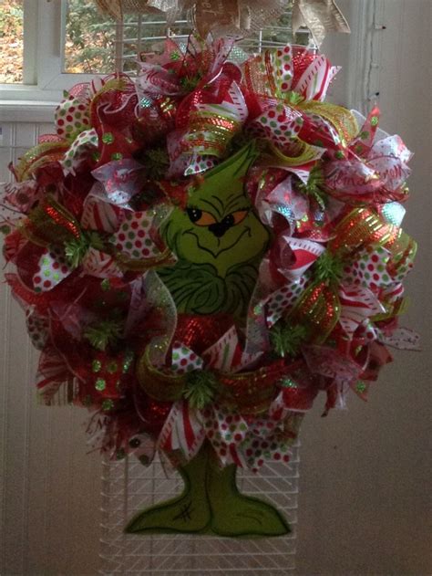 Grinch Wreath Made By Debbie Stiles Snyder Grinch Wreath How To