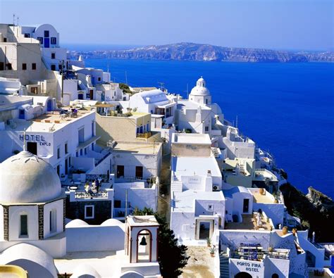 5 Reasons why autumn is a great season to visit Greece 