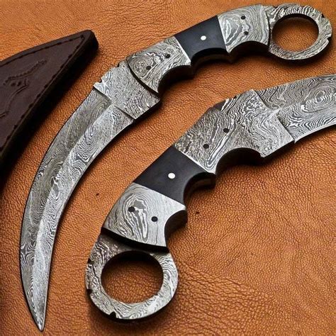 Custom Handmade Damascus Steel Hunting Karambit Knife With Horn