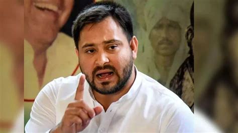 बस कुछ घंटे सरकार गिर जाएगी Tejashwi Yadav की पार्टी का दावा बिहार में बहुमत परीक्षण से