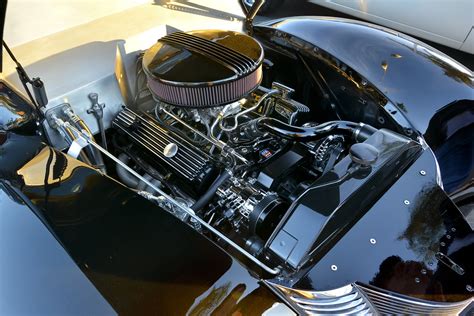 1940 Ford Engine Bay Just Another 40 Ford But With A Beau Flickr