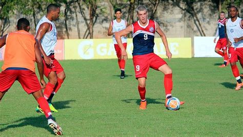 Após Treino Físico Da Manhã Elenco Do Bahia Faz Atividade Tática à Tarde