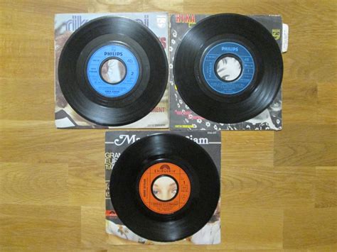 Vinyles 7 Disques 45 Tours Années 70 80 Luckyfind