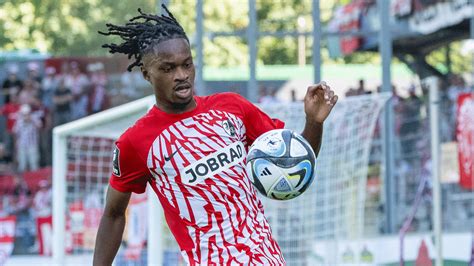 Kann Schnell Gehen Sc Freiburg Bindet Jordy Makengo Kicker