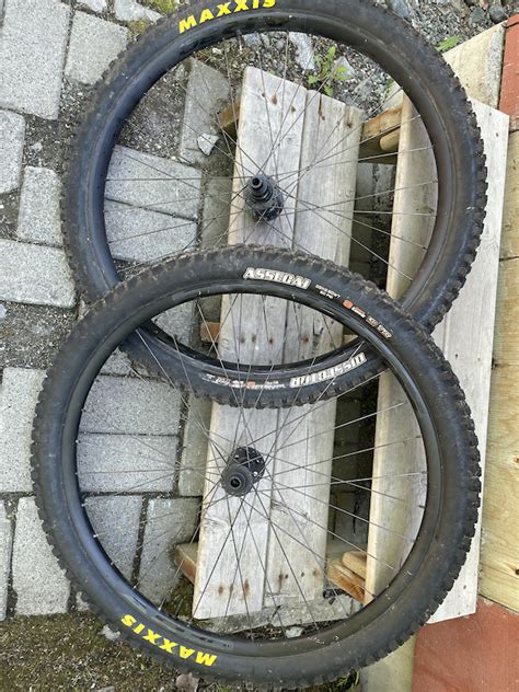 Dt Swiss Raceface Wheelset Maxxis Tubeless For Sale