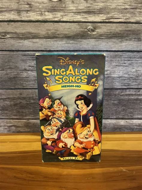 Disneys Sing Along Songs Vhs Video Tape Snow White Dwarfs Heigh Ho Vol