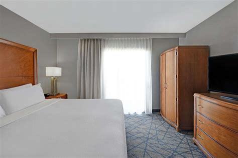 Embassy Suites by Hilton Detroit Livonia / Novi Livonia | Bookonline.com