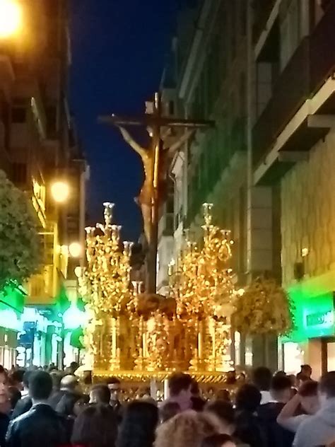 Pasos y Palios VIA CRUCIS DE LA FEDERACIÓN DE COFRADIAS EN GRANADA