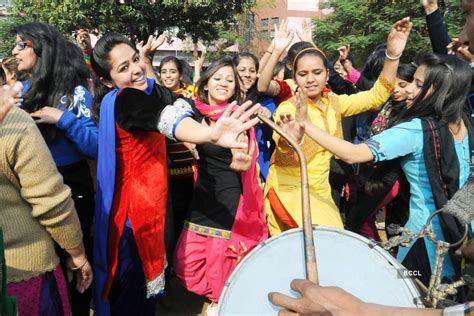 Lohri Celebrations The Etimes Photogallery Page 14