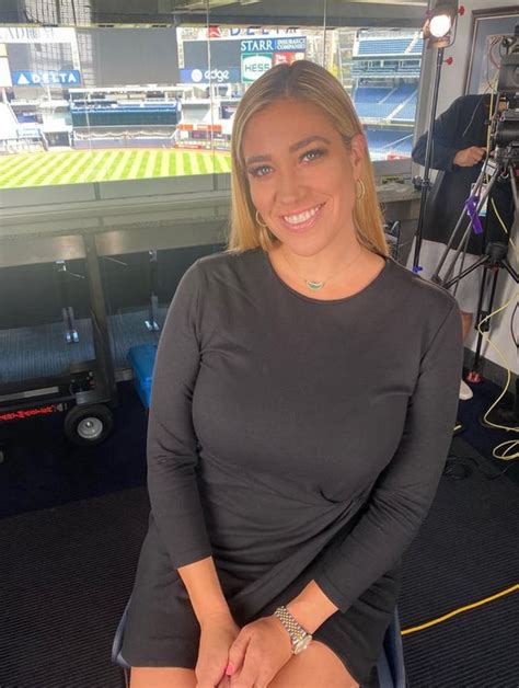 Looking Cute Meredith Marakovits Yes Network Yankees Rhot