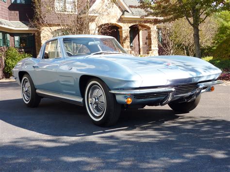 1964 Chevrolet Corvette - Information and photos - MOMENTcar