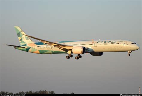 A6 BMH Etihad Airways Boeing 787 10 Dreamliner Photo By Donato Bolelli