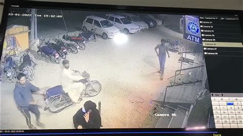 Snatching In Karachimeezan Bank Snatchingstreet Crime In Karachi