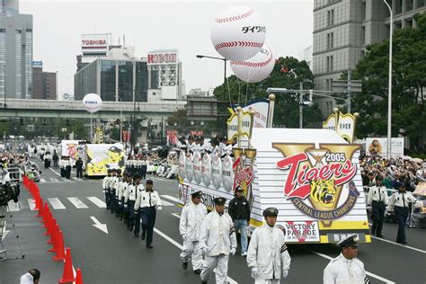 〈オリックス日本一と御堂筋パレード〉“道頓堀ダイブ”の阪神もやったけど昔は“ノムさんが主力・南海ホークスが本家”だったワケ（3／3